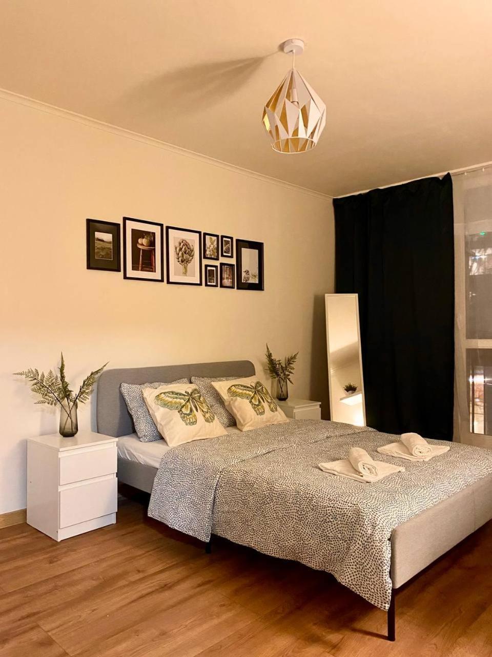 Halby Rooms Rondo Onz Varšava Exteriér fotografie