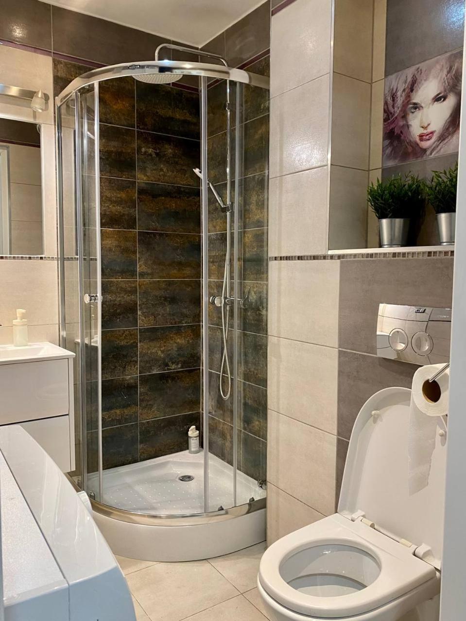 Halby Rooms Rondo Onz Varšava Exteriér fotografie